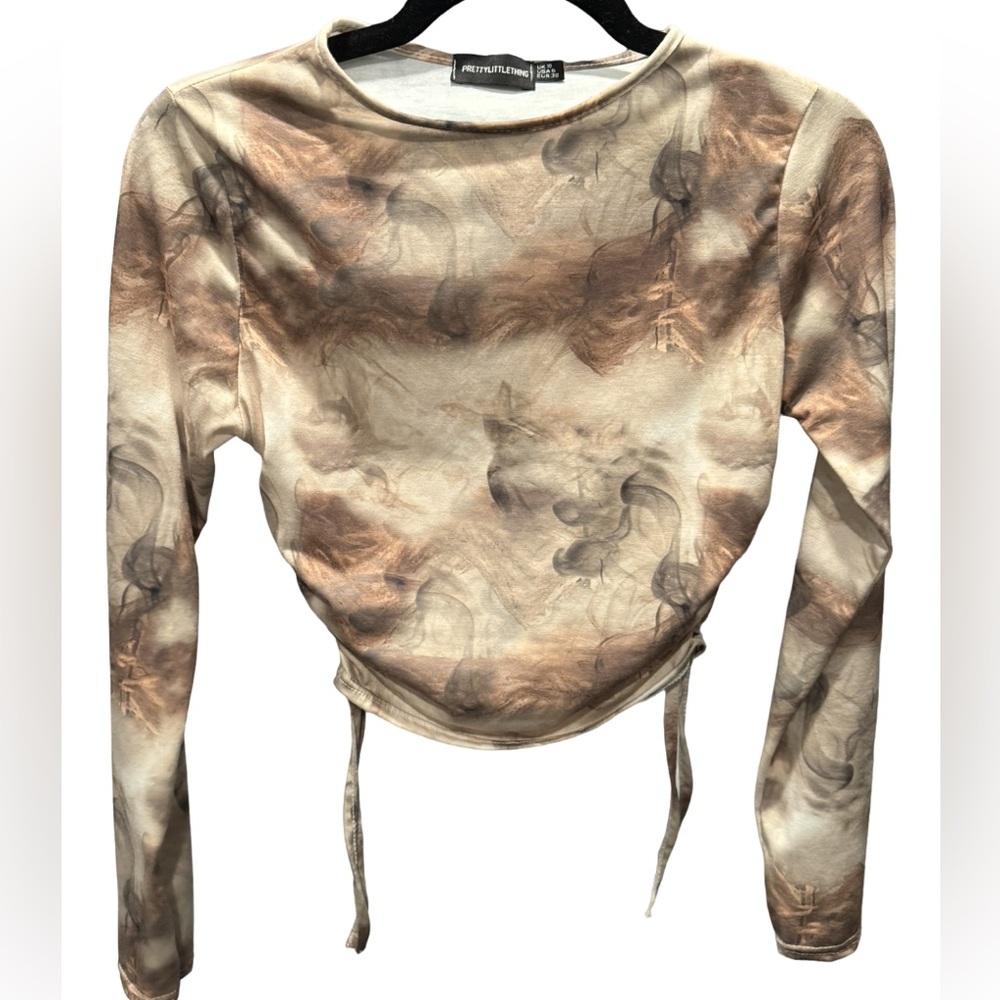 PrettyLittleThing Top